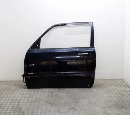 Mitsubishi Pajero Front door MN161225