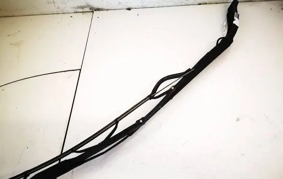 Chevrolet Captiva Front wiper blade arm