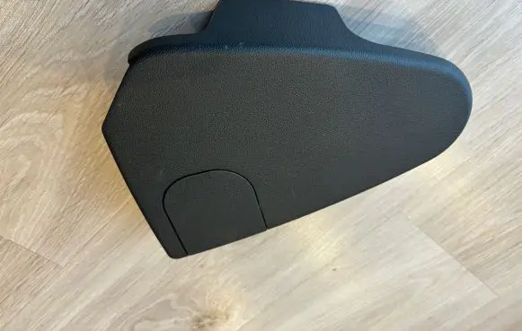 Mercedes-Benz E W211 Seat trim A2119184836