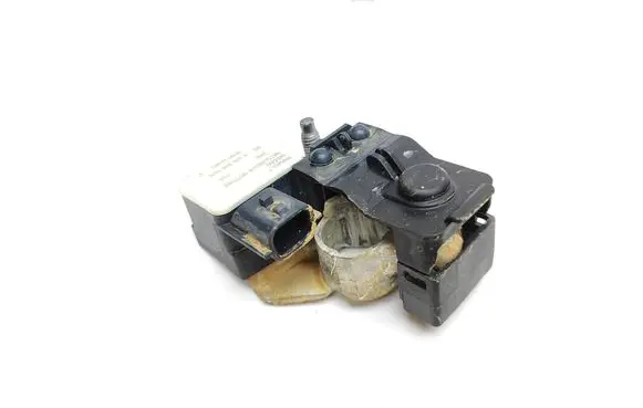 Nissan Qashqai J12 Battery relay fuse A4209051300 250820498R