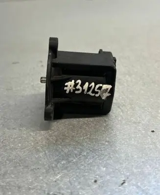 Volkswagen PASSAT B7 Turbine electric control actuator 6H145710B