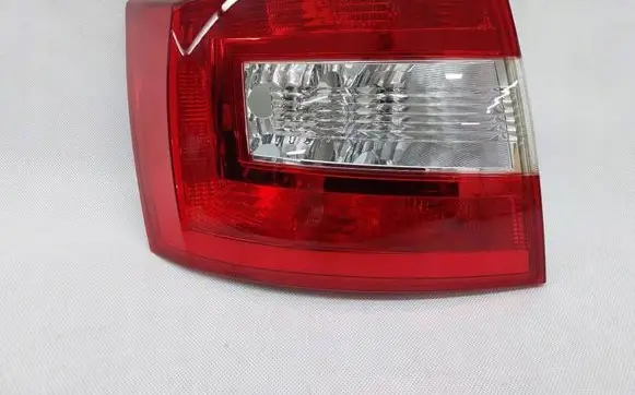 Skoda Rapid (NH) Rear/tail lights 5JJ945095 SP5JJ945095