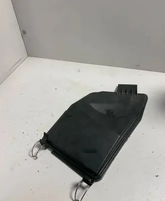 Mercedes-Benz C W203 Fuse box cover 2035450203