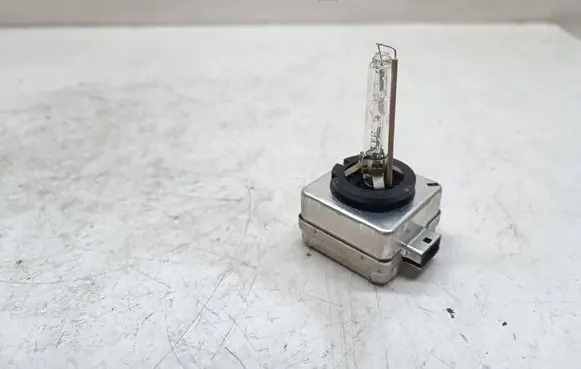 BMW 3 E90 E91 Xenon bulb D1S