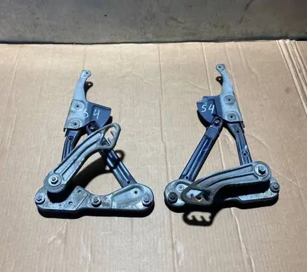 Mercedes-Benz E W124 Engine bonnet/hood hinges 1248800428
