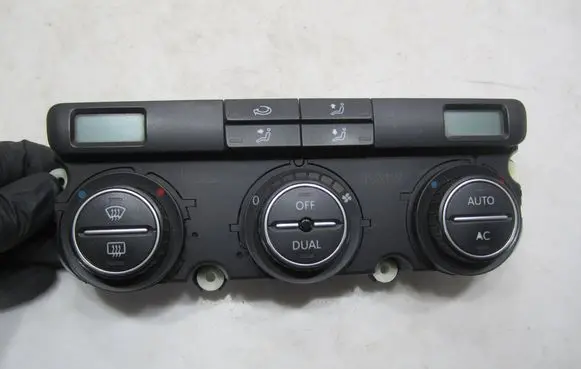 Volkswagen Golf Plus Climate control unit