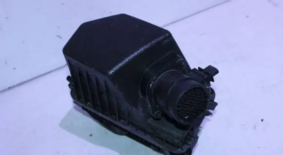 KIA Soul Air filter box 28110B2200