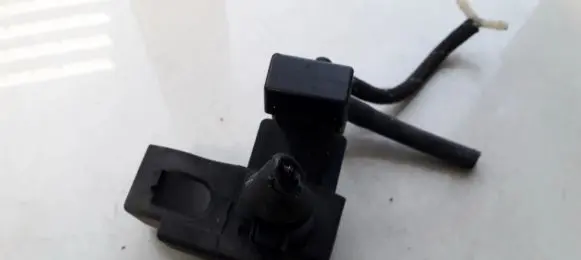 Skoda Superb B5 (3U) Turbo solenoid valve 8E0906628 72290333