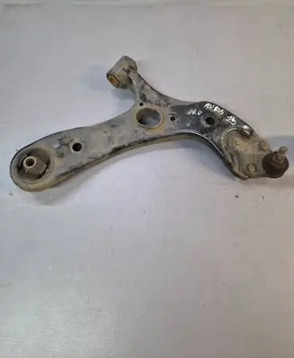 Toyota Auris E180 Front lower control arm/wishbone 