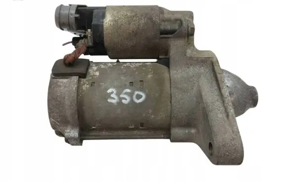 Toyota Yaris Starter motor 