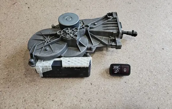 Mercedes-Benz E W213 Tailgate/trunk control unit/module A2137605600 A2139000500