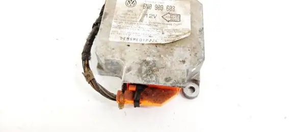 Volkswagen Golf III Airbag control unit/module 6N0909603 5WK4137