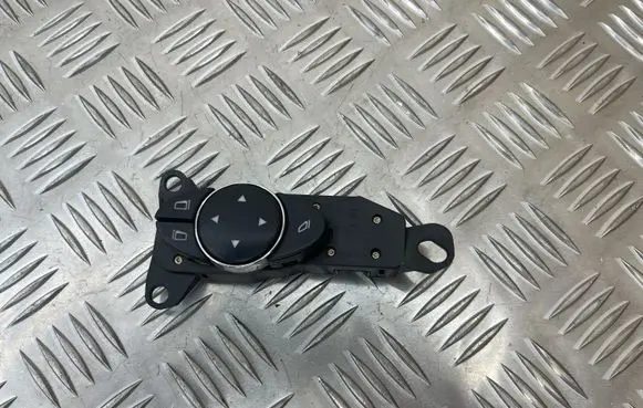Mercedes-Benz E W211 Wing mirror switch 2118208510
