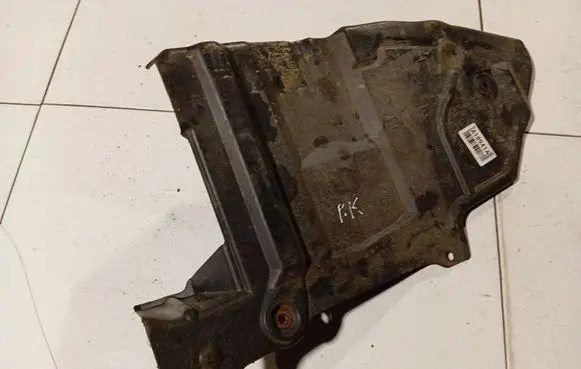 Engine splash shield/under tray