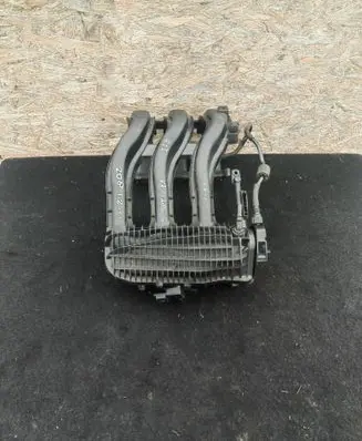 Peugeot 208 Intake manifold 9673063980