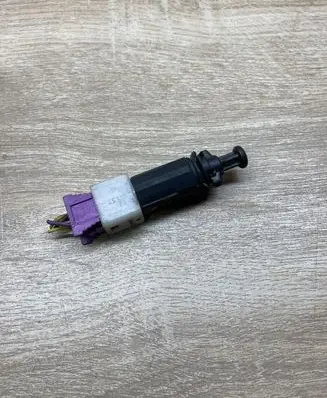 Renault Espace - Grand espace IV Brake pedal sensor switch 414988