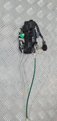 KIA Sorento Front door lock