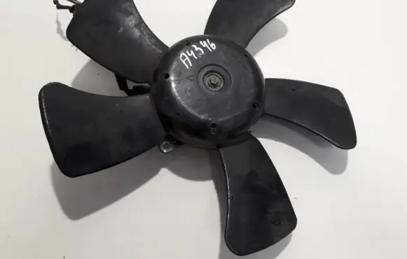 Mitsubishi Outlander Radiator cooling fan shroud