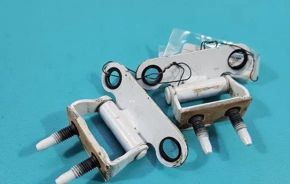 Lexus CT 200H Tailgate/trunk/boot hinge IMPRK1524024