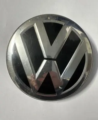 Volkswagen Polo VI Manufacturer badge logo/emblem 2G0853601B