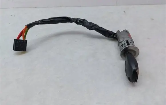 Dacia Logan III Ignition lock