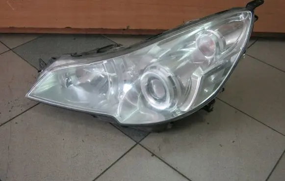 Subaru Legacy Headlight/headlamp