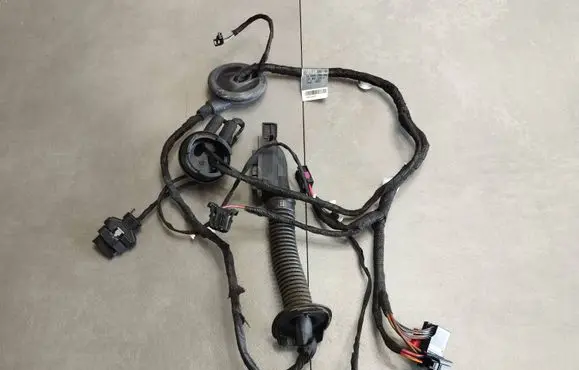 Audi A5 Sportback 8TA Rear door wiring loom 8T8971688AA 12082011 TAB010766SQ