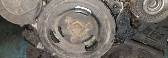 Peugeot 207 Crankshaft pulley