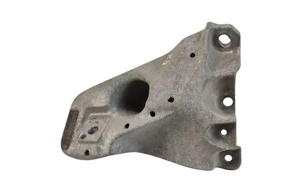 Chevrolet Camaro Engine mounting bracket