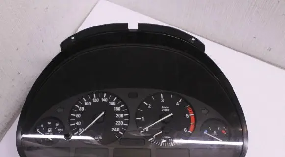 BMW 5 E39 Speedometer (instrument cluster) 87001374 87001313