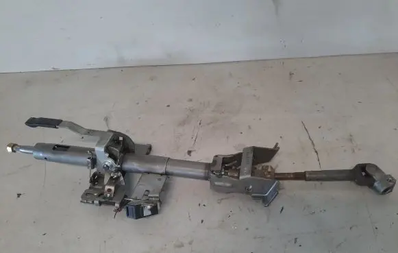 KIA Carens I Steering wheel axle
