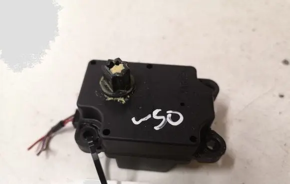 Volvo V50 Air flap motor/actuator 4N5H19E616