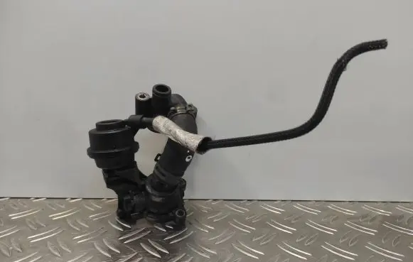 Audi A7 S7 4G Thermostat housing 059121737