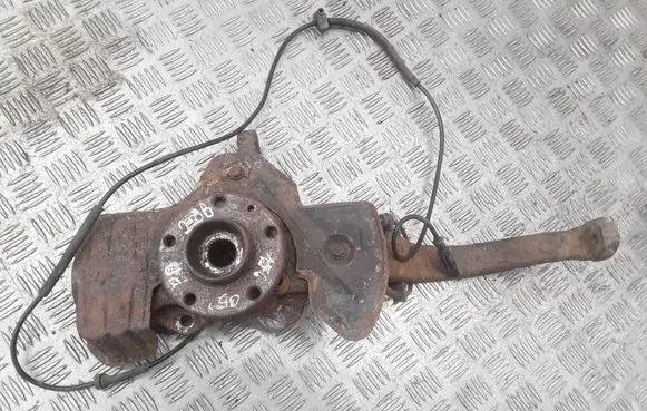 Alfa Romeo 156 Front wheel hub spindle knuckle