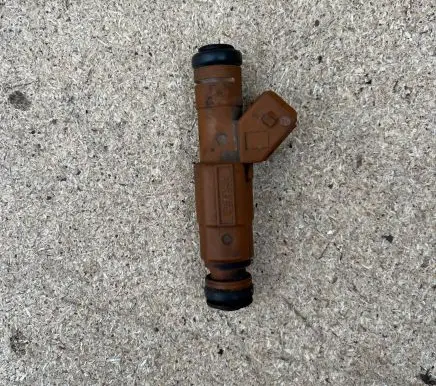 Volvo XC90 Fuel injector 9186340