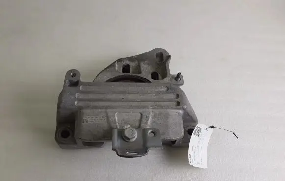Mercedes-Benz A W177 Gearbox mount A2472400017 190131757