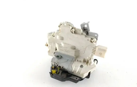 Audi A6 S6 C6 4F Front door lock 4F0837016