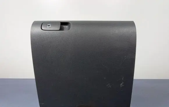 Volkswagen Golf Plus Glove box 5M1857097