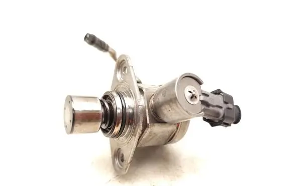 Ford Focus Fuel injection high pressure pump CM5G-9D376-GA 0261520095