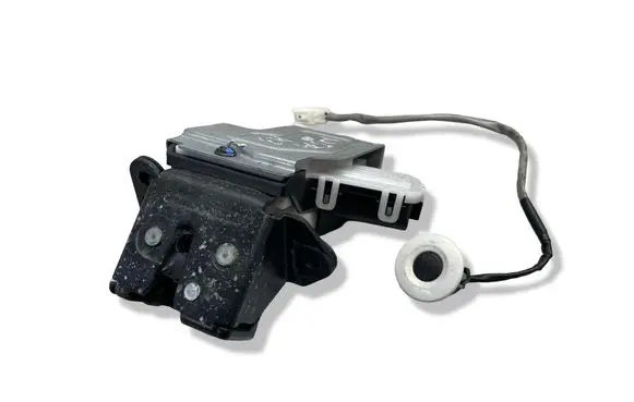 Mazda 3 II Tailgate/trunk/boot lock/catch/latch