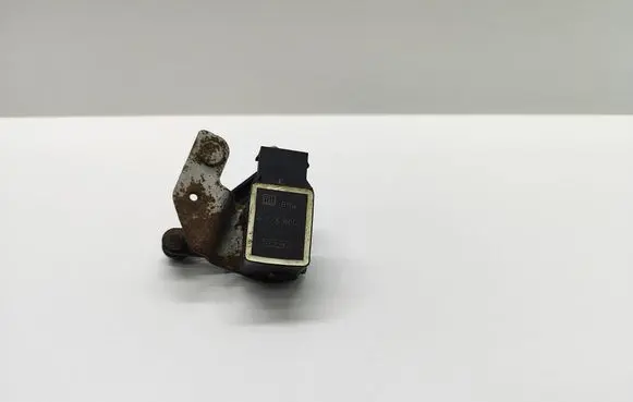 BMW 5 E60 E61 Rear air suspension level height sensor 6752797 675279701 37146752797