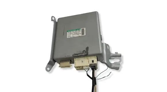 Toyota Avensis T270 Power steering control unit/module 8965005100 JL501000363 1129002523