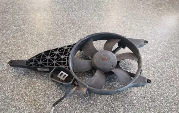 Nissan Pathfinder R51 Electric radiator cooling fan 92120EB400