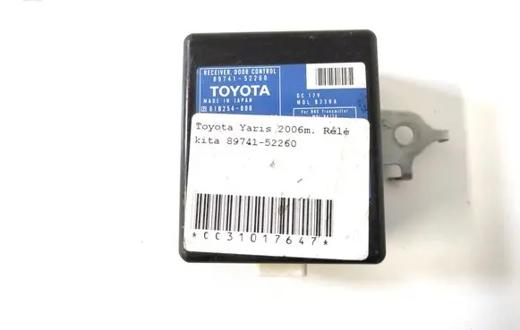 Toyota Yaris Door central lock control unit/module 89741-52260