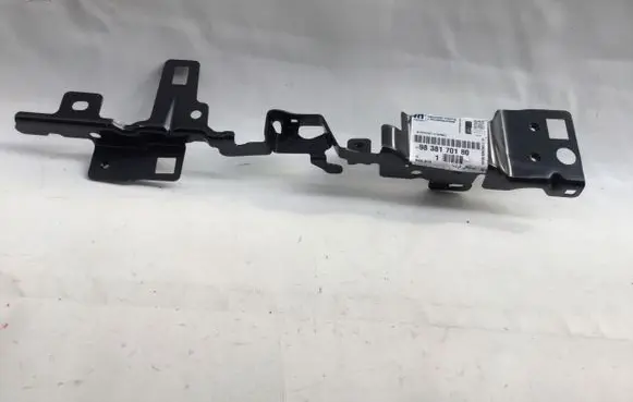 Opel Astra J Fender mounting bracket 9838170180