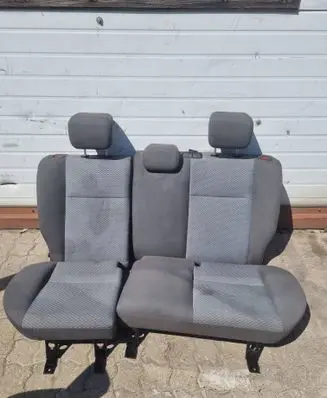 Ford Focus Second row seats