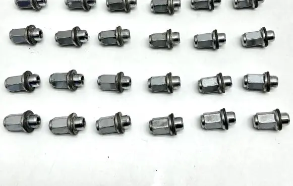 Toyota Land Cruiser (J150) Nuts/bolts 