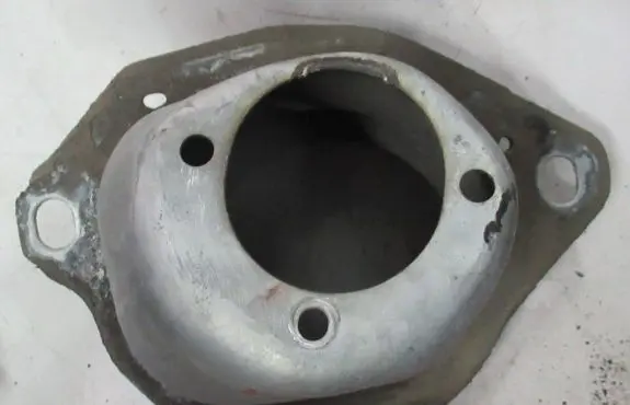 Volvo V70 Front shock absorber mounting bracket 