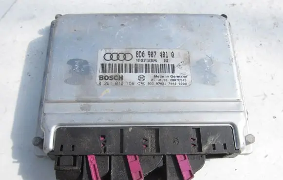 Audi A4 S4 B5 8D Engine control unit/module 8D0907401Q