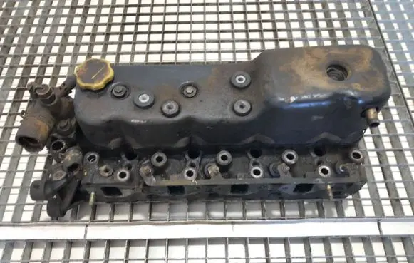 Opel Frontera A Engine head 